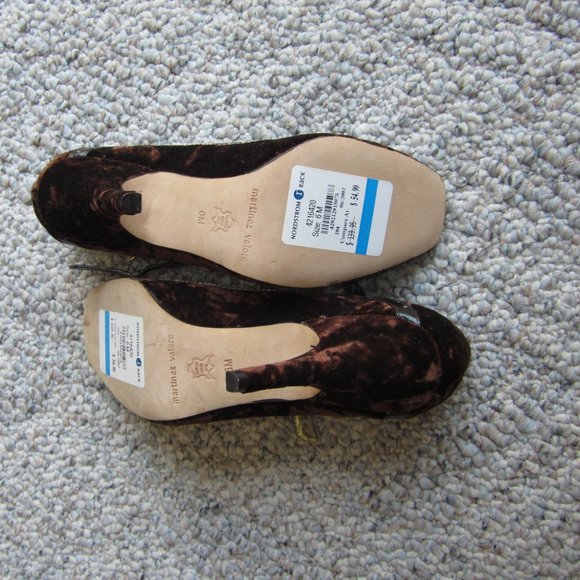 Martinez Valero Velvet Peep Toe Mary Jane Heels - Picture 10 of 14